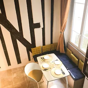  Appartement A 2 Pas De Panthéon Quartiers Latins